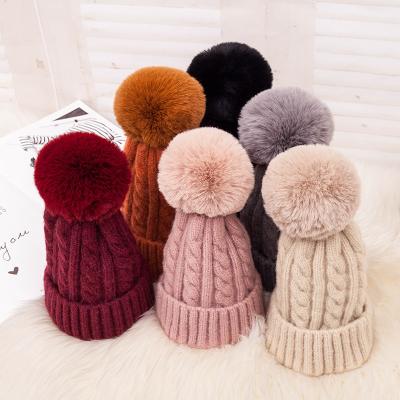 China 2022 COMMON Autumn& Winter Cotton With Pom Pom For Women Girls Plus Velvet Knitted Hat for sale