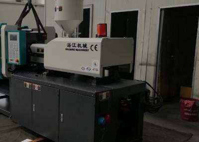 China PQ de Vormmachine van de controle Plastic Injectie, Plastic Stoel Vormende Machine Met geringe geluidssterkte Te koop