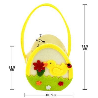 China For Wholesale Eco Friendly Durable Handmade Wool Felt Cloth Children's Play Chicken Shaped Happy Easter Egg Basket for sale