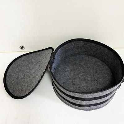 China Fashion Custom Soft Wool Felt Round Shape Large Capacity Hat Car Charger Box Heavy Duty Christmas Wreath Storage Bag With Handle for sale