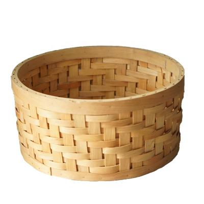 China Handmade country style wooden woven basket with fabric lining for European family weekend picnic and Halloween for sale