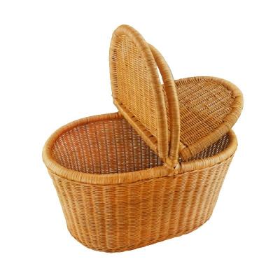 China 2021 Viable Newcomer Wholesale Wicker Picnic Basket With Sturdy Woven Lid And Handle Body With Washable Plaids Lining for sale