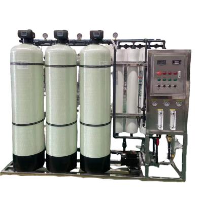 China Sistema de agua pura de ósmosis inversa de 6 pulgadas, producción de agua 2000L/h en venta