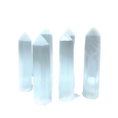 China Wholesale Natural Brazil Selenite Reiki Point Healing Raw White Gypsum Point Healing Crystal for sale