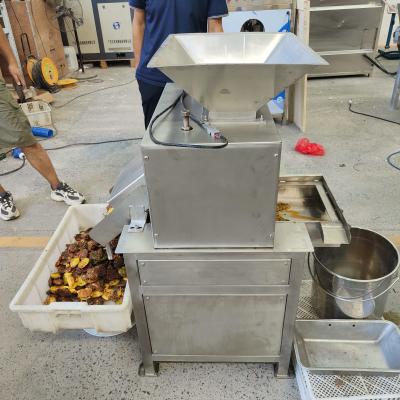 China Manufacturer Sells Food-grade Stainless Steel Juicers Fruit Pulpers Mango Pit Removal Machines for sale