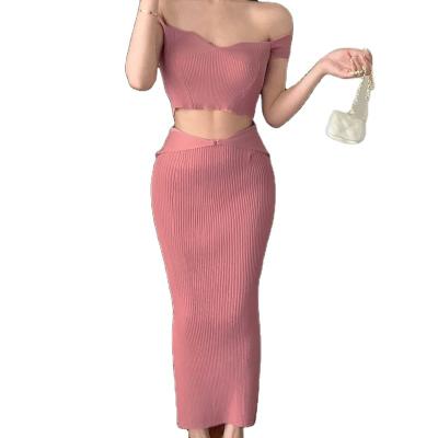 China Breathable female clothing sets sexy temperament pink knitted 2022 summer fashion short waistless head hip split skirt suit outfits two pi for sale