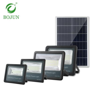 China Sports Stadiums High Brightness Ip66 40w 60w 120w 200w 300w Waterproof Outdoor Solar Flood Light for sale