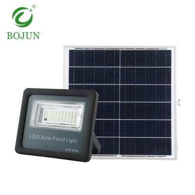 China Outdoor Waterproof High Strength Aluminum Ip66 SMD 40w 60w 120w 200w 300w LED Sports Stadium Solar Flood Light for sale