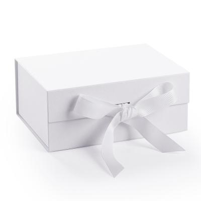 China Recyclable Bow Ribbon Magnetic Folding Butterfly Box Design Customized Packaging Gift Announcement Box for sale