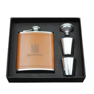 China Modern Stainless Steel Whiskey Hip Flask With Leather Wrapped Gift Set 7 Ounce Hip Flask Set Pocket Liquor Whiskey Hip Flask For Men's Gift for sale