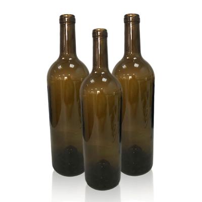 China Beverage Personalized Wine Bottle 750ml Different Sizes Empty Liquor / Wine Glass Bottle for sale