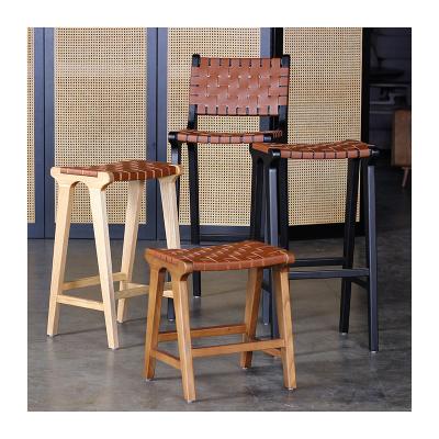 China Counter Modern Nordic Solid Wood Woven Wood Frame Leather Horse Saddle Chair Furniture Bar Stool Indoor Bar Chair for sale