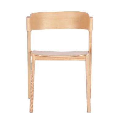 China Modern Nordic design creative curved backrest all solid wood dining chair hotel wood frame restaurant furniture chair for sale