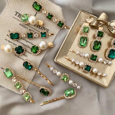 China Popular Wholesale Rhinestone Crystal Hair Clips Green Hair Clips Korea Hair Clips Vintage for sale