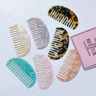 China Salon INS Factory Wholesale Hair Comb Cute Hair Combs And Brushes Colorful Acetate Comb for sale