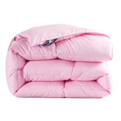 China All-Season Warm Queen King Quilted Duvet Designer Luxury Goose Down Bedding Winter Comforter for sale