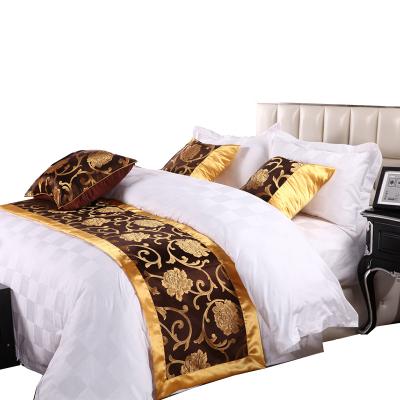 China Nondisposable Customized Customized Decorative Hotel Bed Runners Luxury Classic Designer Bedding Set Jacquard for sale