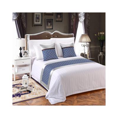 China Nondisposable High Density Jacquard Printed Luxury Solid Linen Bed Sling Set Decorative Satin Bed Runners for sale