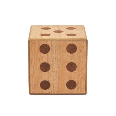 China Wooden Yard Lawn Game Toy Throwing Custom 6 Sided Big Wooden Dice Game Set for sale