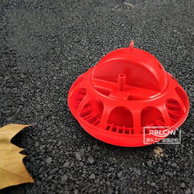 China Cylindrical Poultry Drinker Cone Shape Plastic Anti Drip Watering Long Lasting for sale