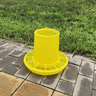 China 10L Plastic Poultry Feeder Large Capacity Easy Cleaning Automatic Chicken Feeders for sale