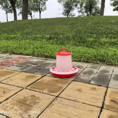 China Automatic Poultry Feeder Labor Saving Chicken Waterer 1L Capacity Chicken feeder pigeon supplies for sale