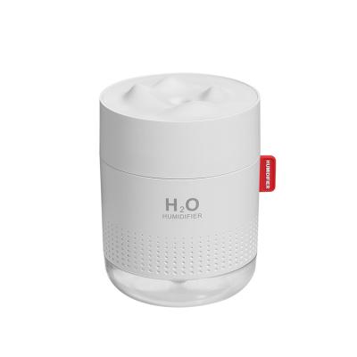 China Hot New Product Amazon Student Desk Portable Decoration USB Auto Power-up Charging in 2000 mAh Battery Snow Mountain Built Humidifier for sale