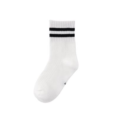 China Custom Anti-Fault Sports Socks Boys And Girls Socks Kids Socks for sale