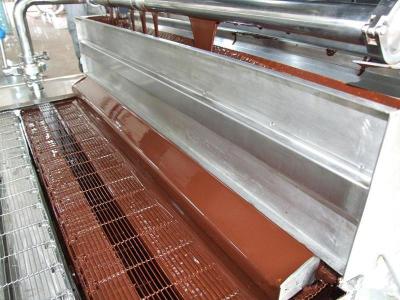 China Professional Chocolate Candy Making Machine / Chocolate Enrober Machine for sale