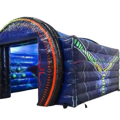 China Tienda inflable para 10 personas para celebraciones al aire libre en venta