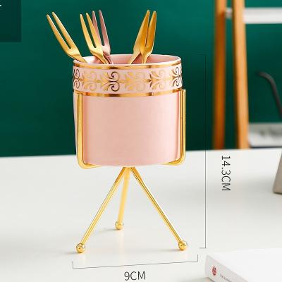 China Nordic Restaurant Kitchen Accessories Unique Luxury Utensils Organizer Ceramic Stocked Utensil Holder With Metal Rack for sale