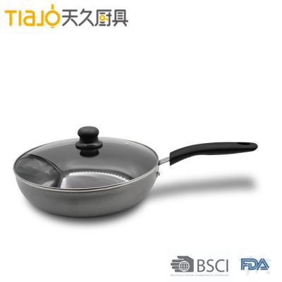 China Sustainable Outstanding Heat Conductivity Pan Wok, 26cm With Easy Cleaning And Vertical Handle Design for sale