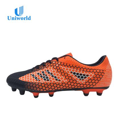 China Fashion Comfortable Cheap Soccer Shoe Long Outdoor Spikes Football Boots For Men for sale