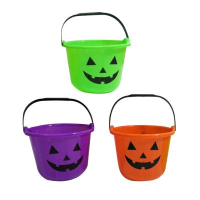 China PP Wholesale Plastic Halloween Pumpkin Candy Buckets for sale