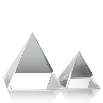 China Europe Wholesale Custom 3d Glass 80MM 60mm Crystal Pyramid Ornaments Paperweight 3d Laser Engraving Logo For Home Office Decoration for sale