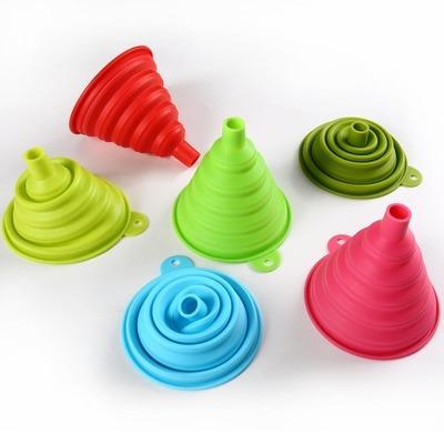 China Sustainable Food Grade Collapsible Silicone Kitchen Tool Collapsible Funnel for sale