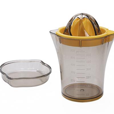 China Viable Multifunctional Manual Cup Easy Fruit Cup Orange and Lemon Juicer Juicer for sale