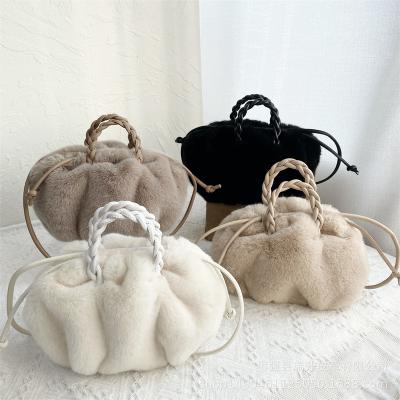 China 2021 PORTABLE women fur purses plush handbags ladies bags Fall Winter Cute design designer handbags womens daily life fashion for sale