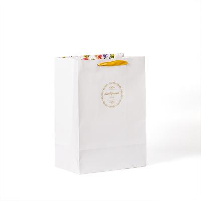 Κίνα Recyclable Kraft Paper Bags with Your Own Logos Custom Printed,Custom Shopping Paper Bag for Clothes with Handlele προς πώληση