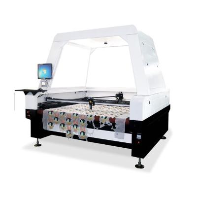 China Automatic Feeding Laser Cutter Laser Cutting Machine With SCCD Camera For Fabrics Printing for sale