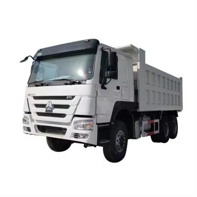 China HW06 Cab Used Tipper Trucks with Sinotruk Transmission and 6 Cylinders zu verkaufen