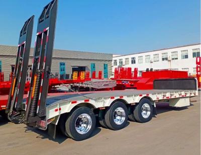 China 28 Tons Two Speed Landing Gear Low Bed Semi Trailer For Heavy Duty Transportation zu verkaufen