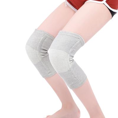 China Adult Multiple Pad Rise Four Spring Supports Neoprene Fabric Composite Knee Pad Brace Sleeve For Basketball Mountaineering for sale