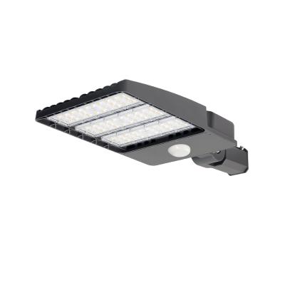 China Aluminum Shoe Box Post Top Street Work Solar Led Area Car Park Light for sale