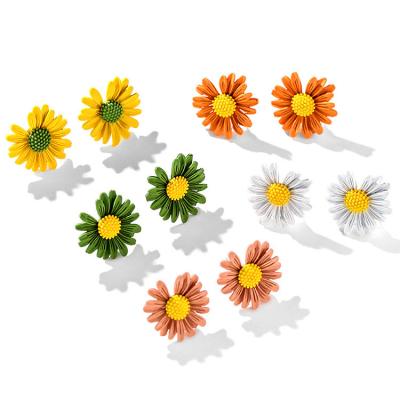 China Danglers 2021 Fashion Style Jewelry Small Daisy Chrysanthemum Flower 925 Needle Cute Korean Silver Stud Earrings Cute Gift For Women for sale