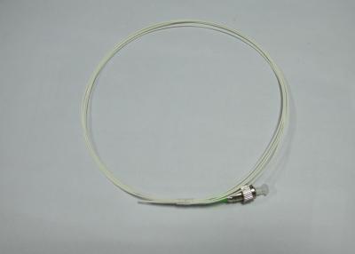 Cina perdita di inserzione bianca di iso LSZH/Low di RoHS di colore ed alta treccia di fibra ottica di attenuazione di riflessione FC APC 0.9mm in vendita