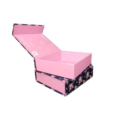 China Recycled Luxury Materials Clothing Luxury Handbag Gift Package Foldable Paper Box for sale