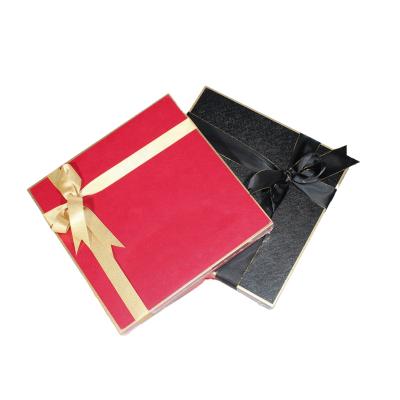 China Recycled Materials Custom Design Chocolate Gift Boxes Wrapping Gift Paper Packing Boxes With Ribbon For Valentine for sale