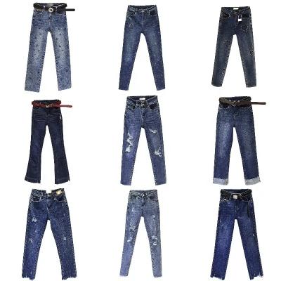 China Breathable Womens Jeans Mid Waisted Straight Leg Loose Stretchy Lightweight Tummy Control Trendy Jeans for Women 2023 for sale