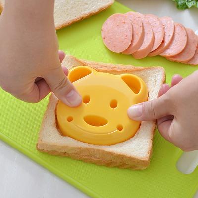 China Sustainable Bear Shape Sandwich Mold Bread Cookies Embossed Device Cake Mold DIY Mold Cutter Breakfast Accessories for sale